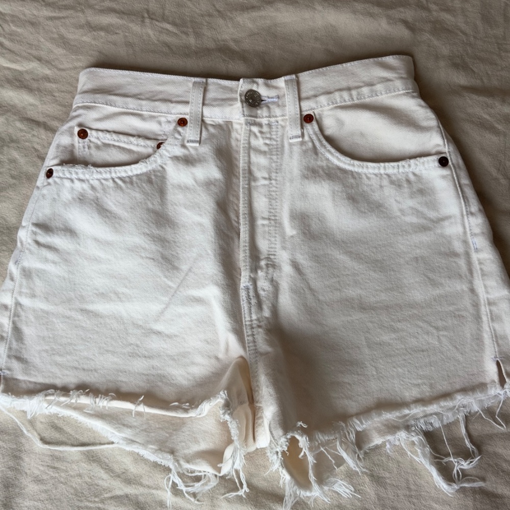 High Waisted Mini Short Re/Done - Picture 3 of 6